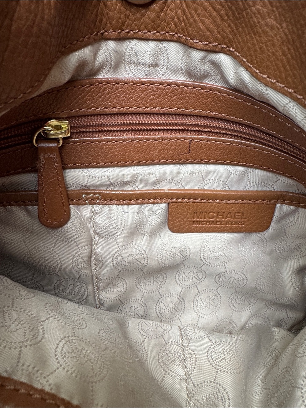 Michael Kors Women’s Brown Gold Chain-Handle Shoulder Bag - Picture 11 of 14